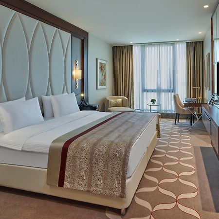 Elite World Grand Istanbul Basin Ekspres Hotel Exterior photo Deluxe room