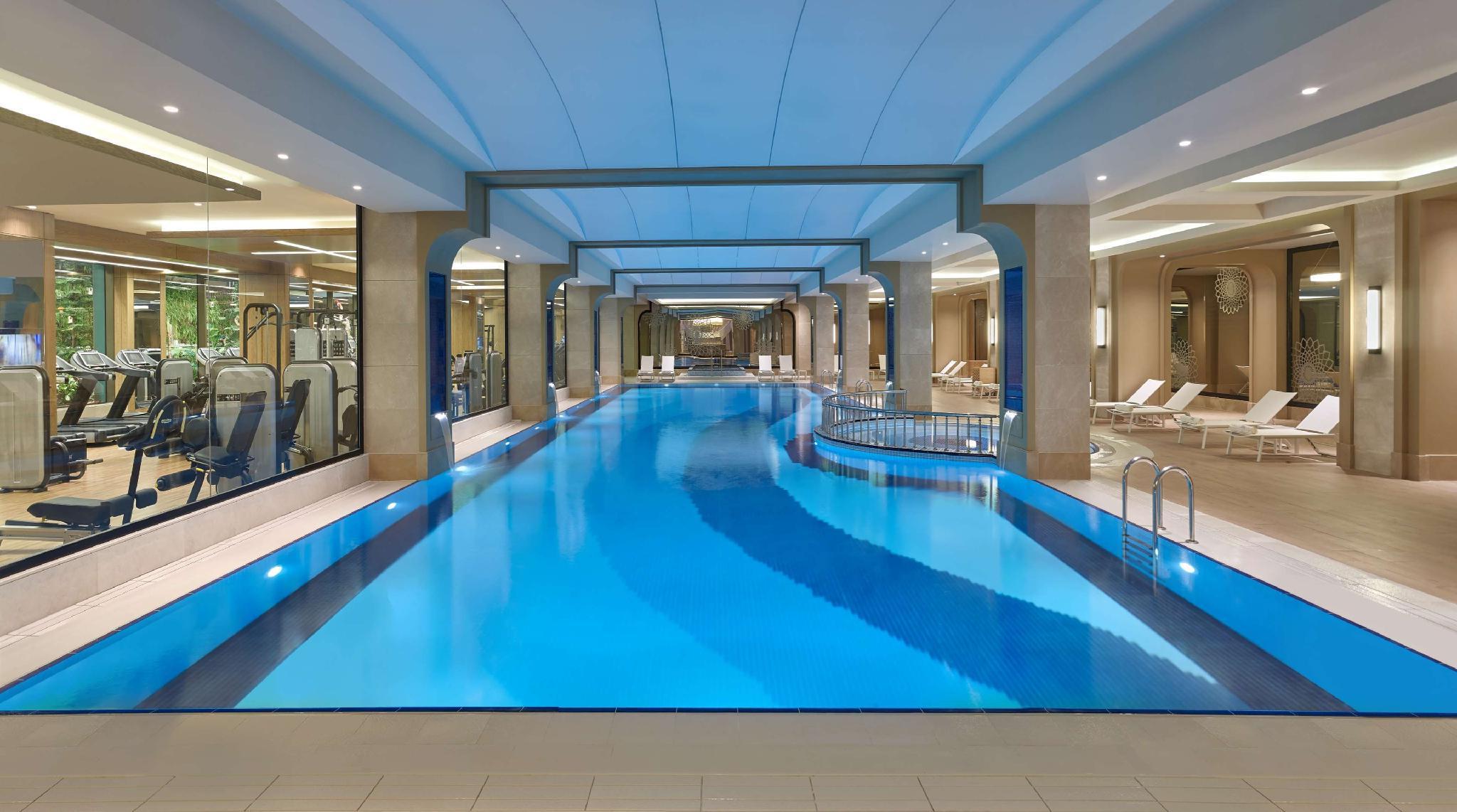 Elite World Grand Istanbul Basin Ekspres Hotel Exterior photo The pool at the Four Seasons Hotel, London