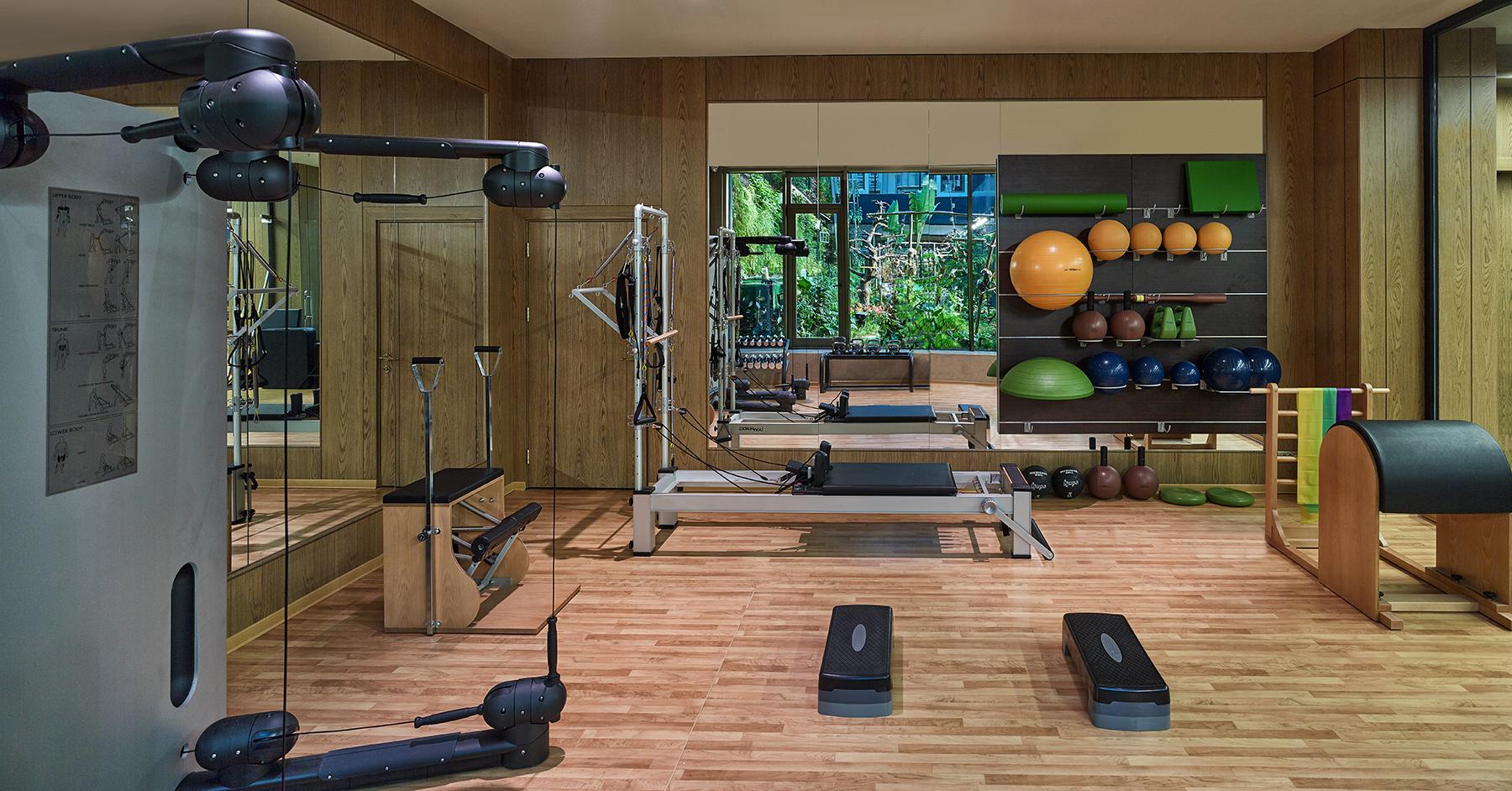 Elite World Grand Istanbul Basin Ekspres Hotel Exterior photo The gym at the hotel