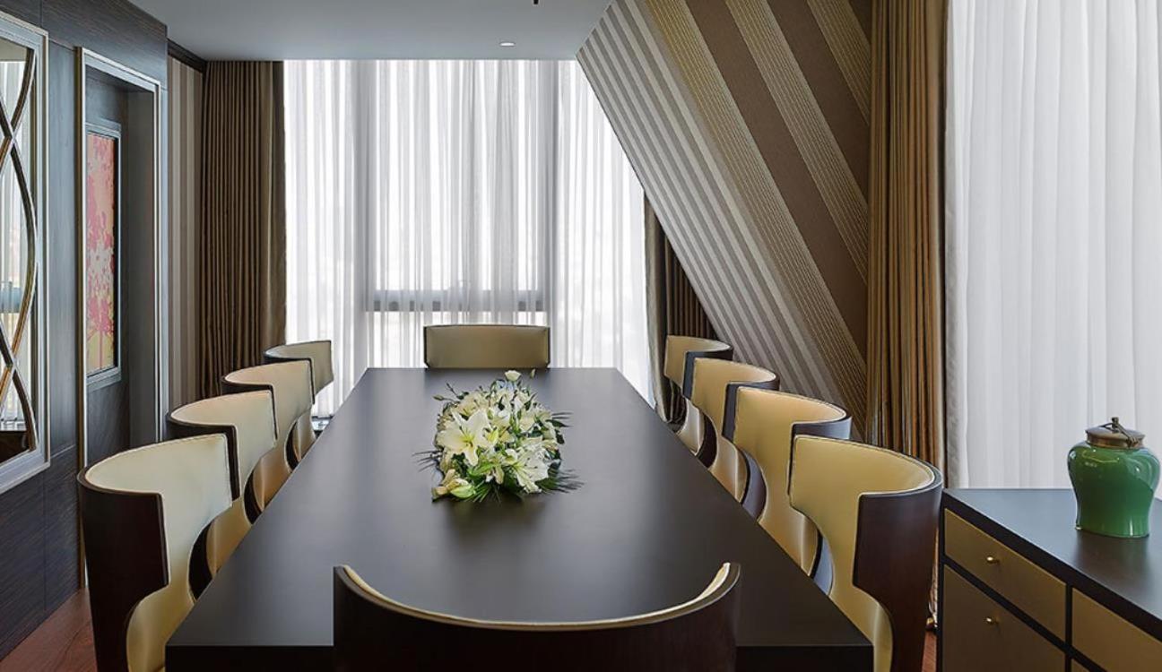 Elite World Grand Istanbul Basin Ekspres Hotel Exterior photo Boardroom