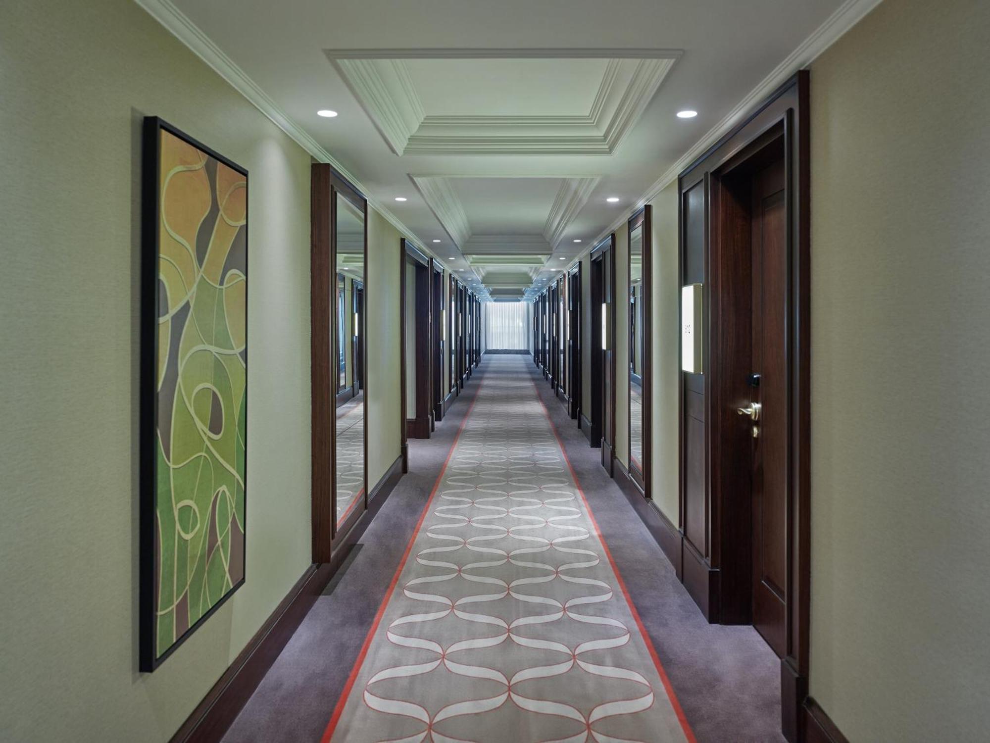 Elite World Grand Istanbul Basin Ekspres Hotel Exterior photo A corridor at the hotel