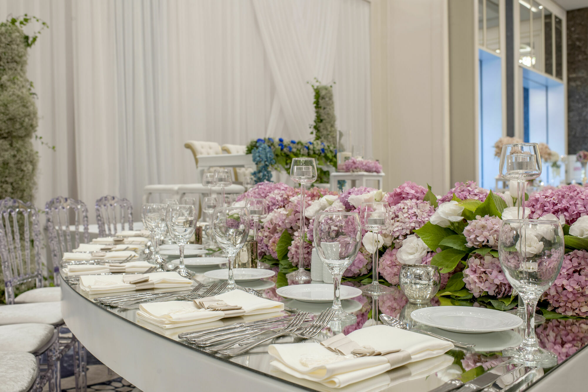 Elite World Grand Istanbul Basin Ekspres Hotel Exterior photo A table set for a wedding reception